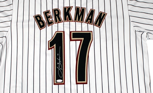 Berkman Retires: Should the Astros retire his&nbsp;#17?